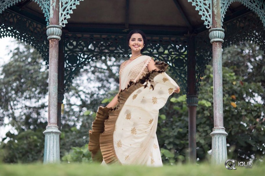 Anupama-Parameswaran